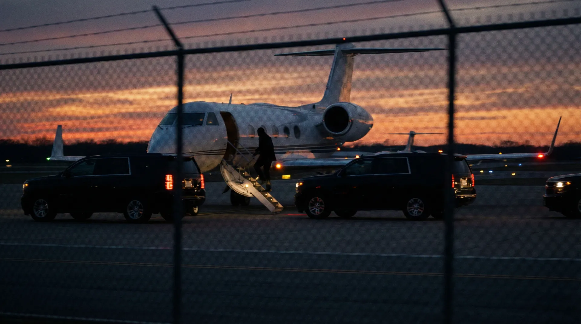 【桥本环奈】桥本环奈传媒官网 | 今日热点桥本环奈资源站 - 私人飞机机场偷拍